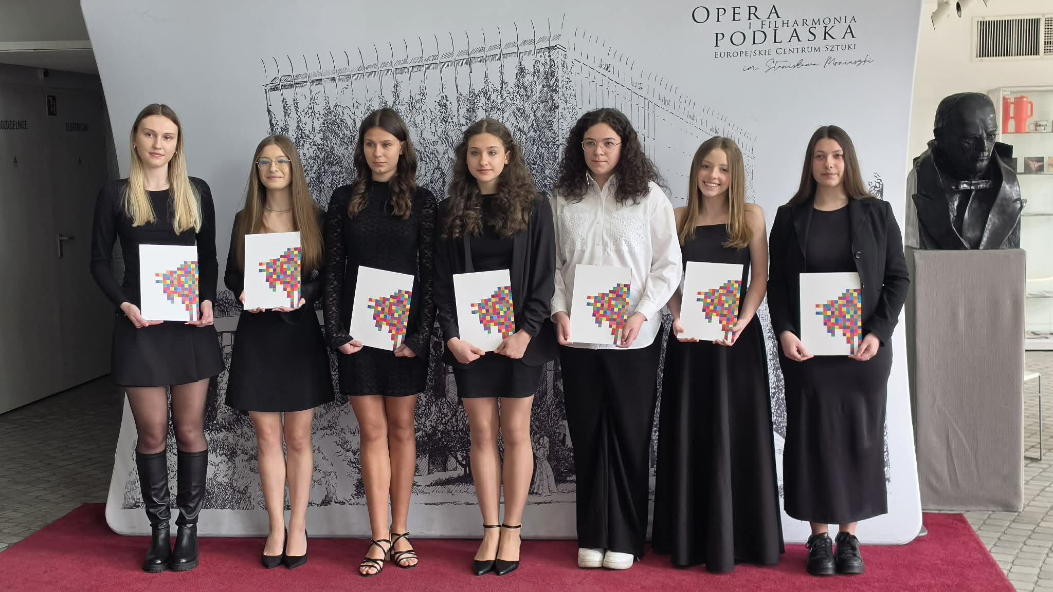 Дивіться “Український перегляд” 05.04.2026